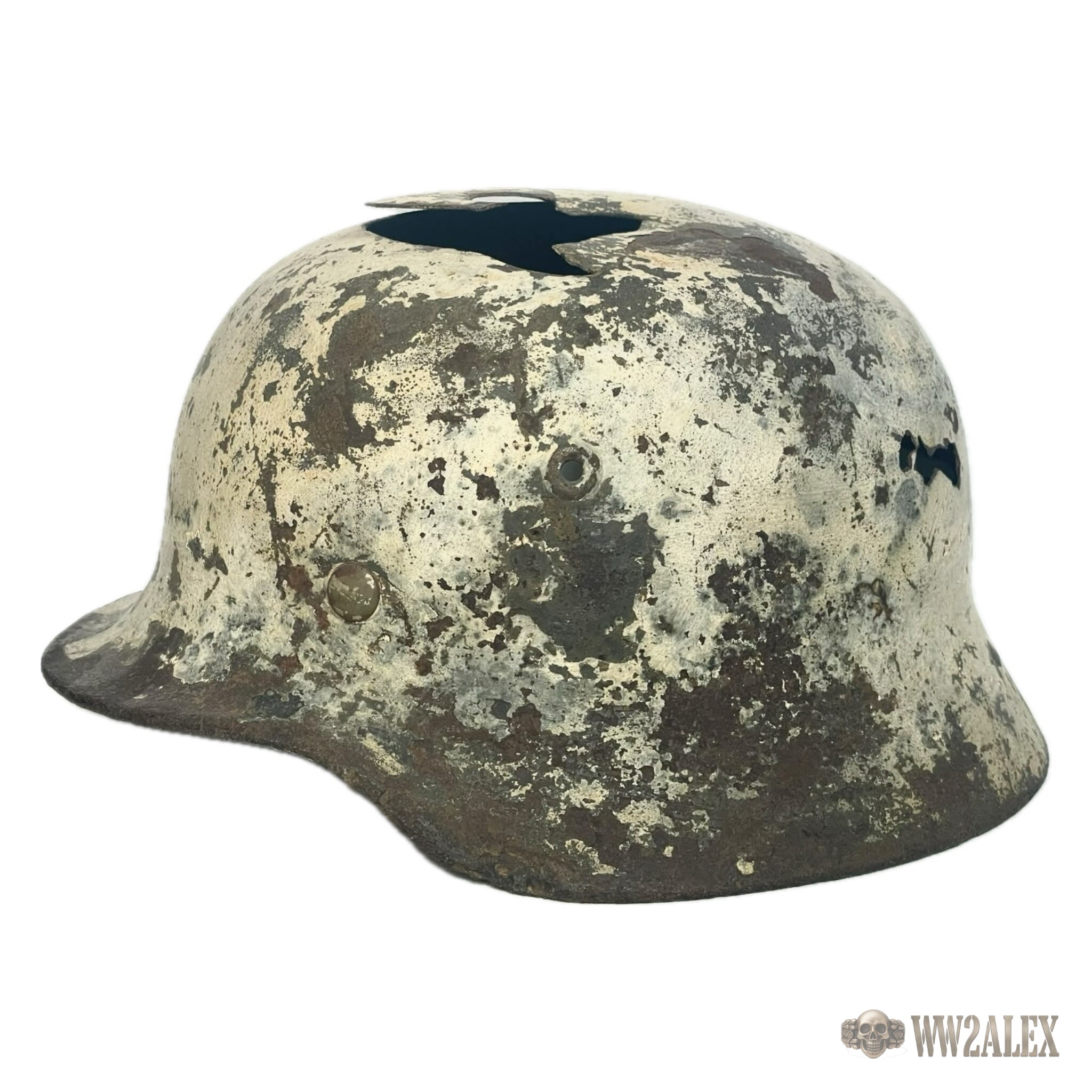 German M40 helmet, size 66, winter camouflage – side view