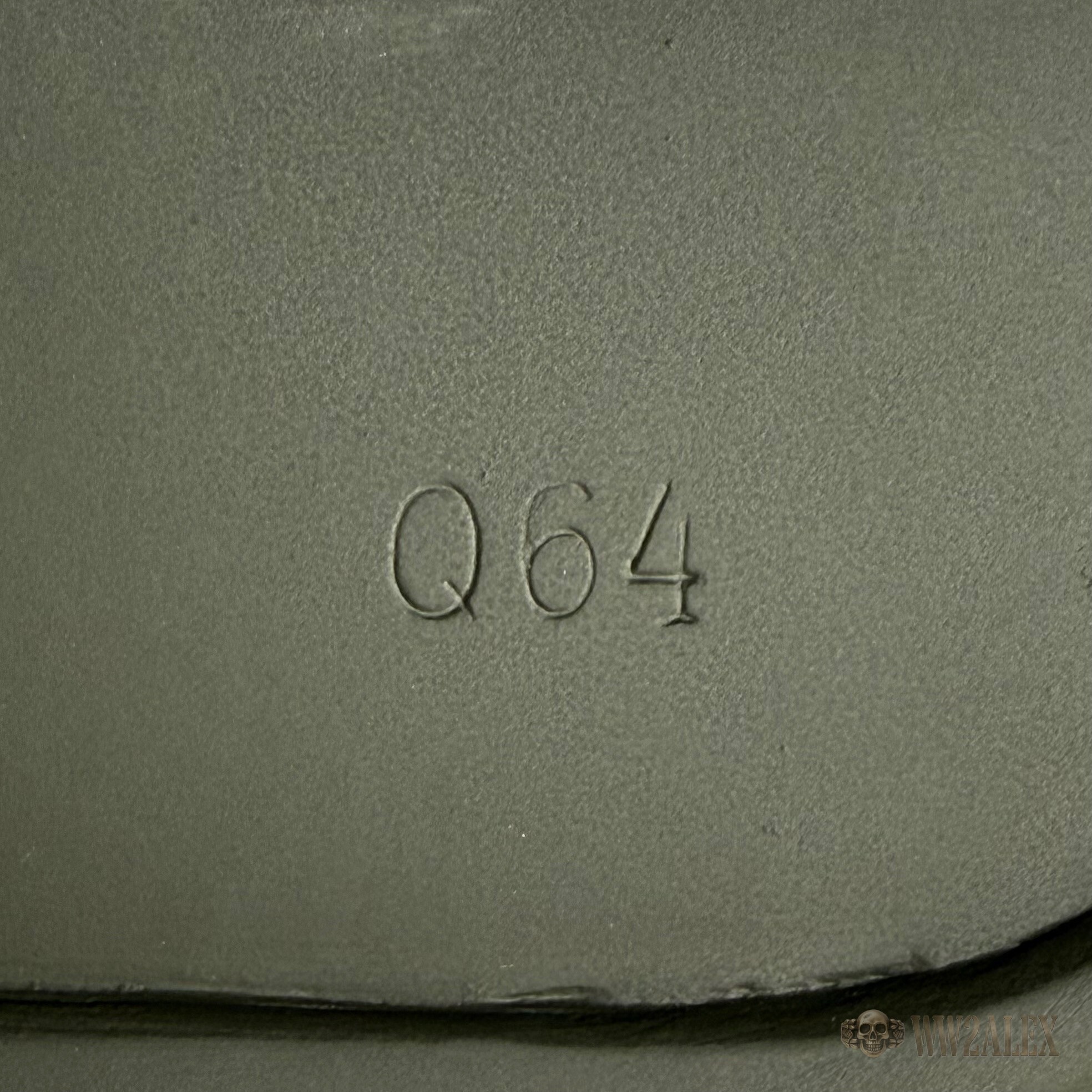 Repro M40 German Helmet with Unique Hand-Painted Design - photograph 8