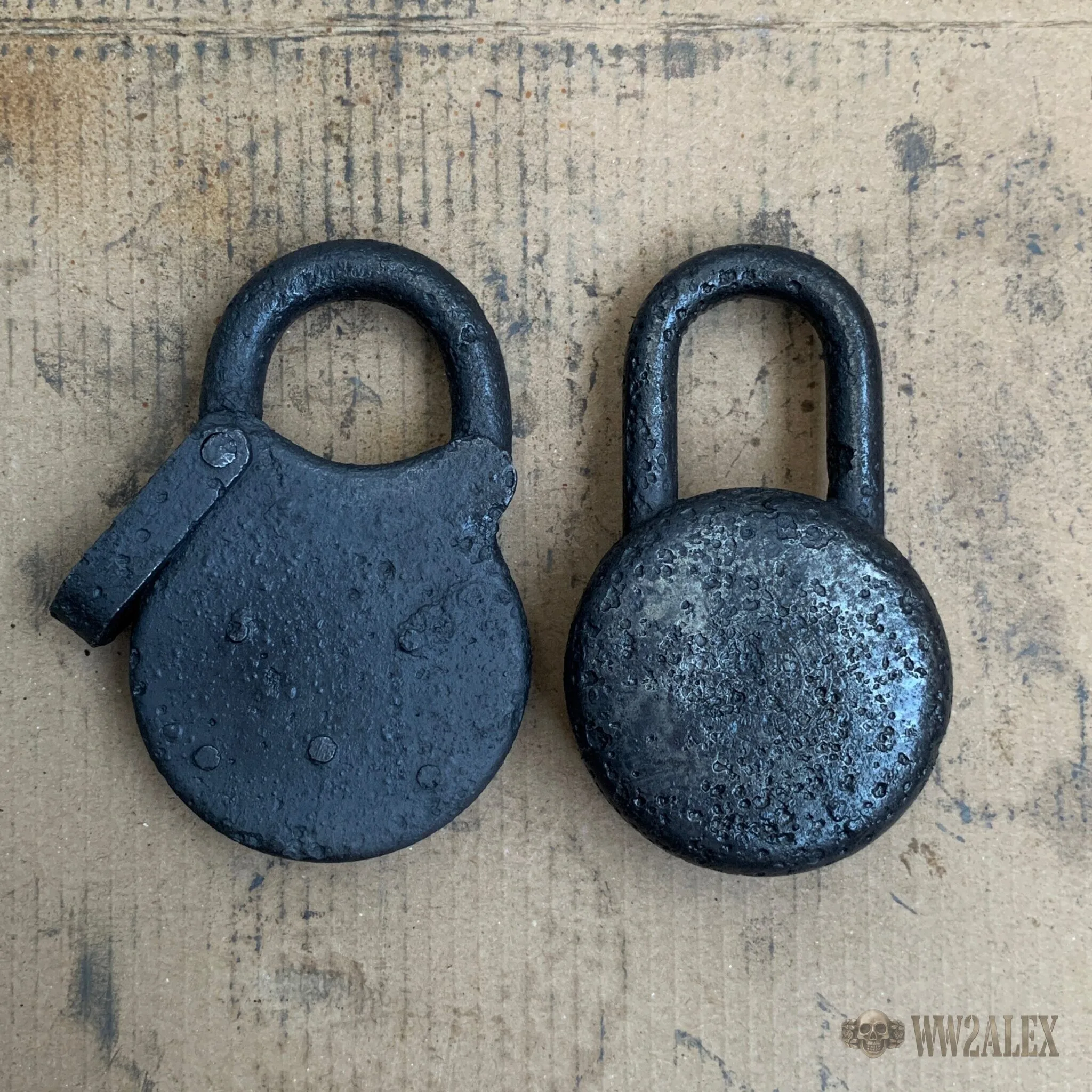 Original German WW2 Locks - photograph 2