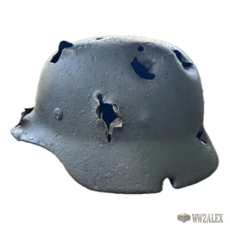German M40 helmet, size 66, Voronezh region find – side view