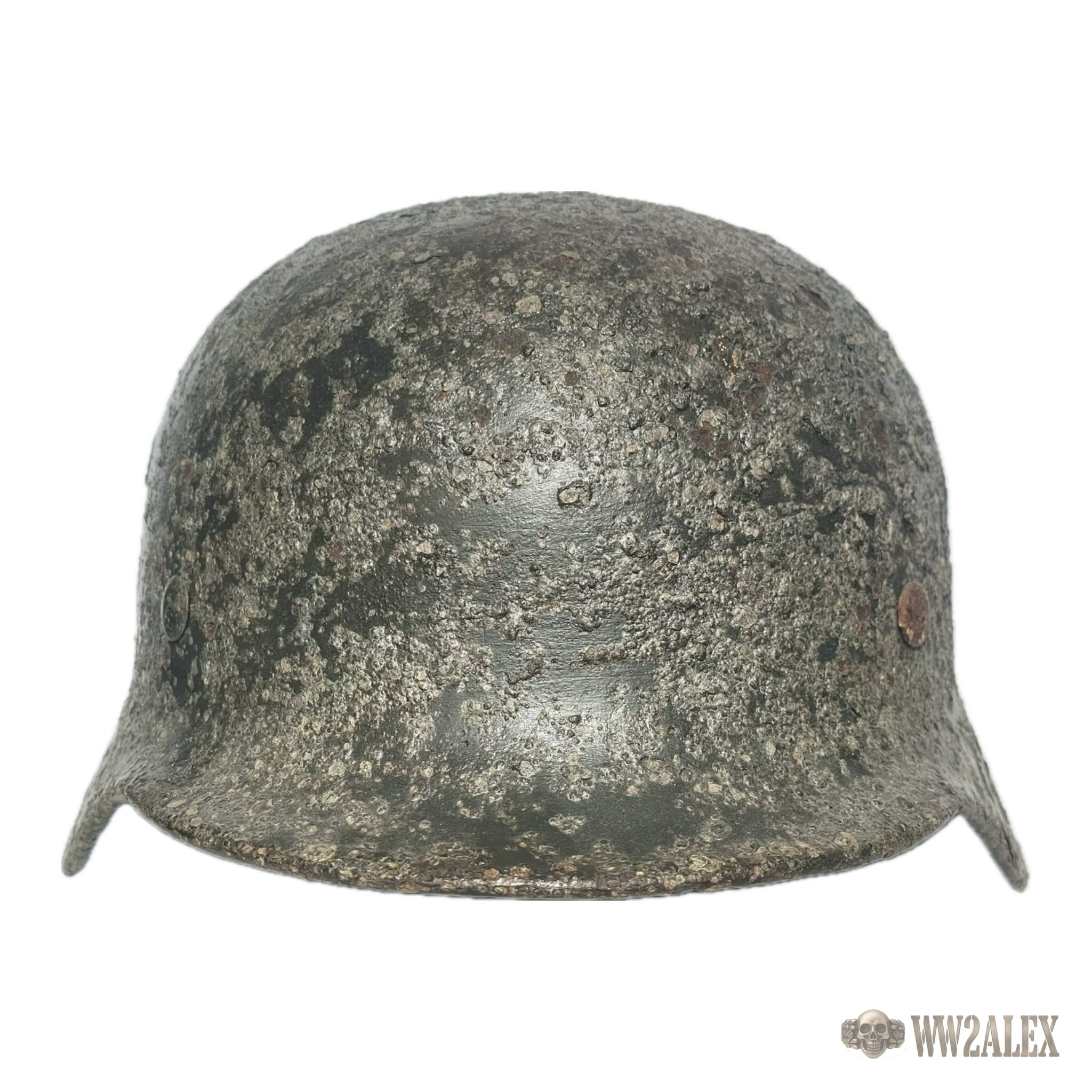 German M40 helmet with original decal – opposite side