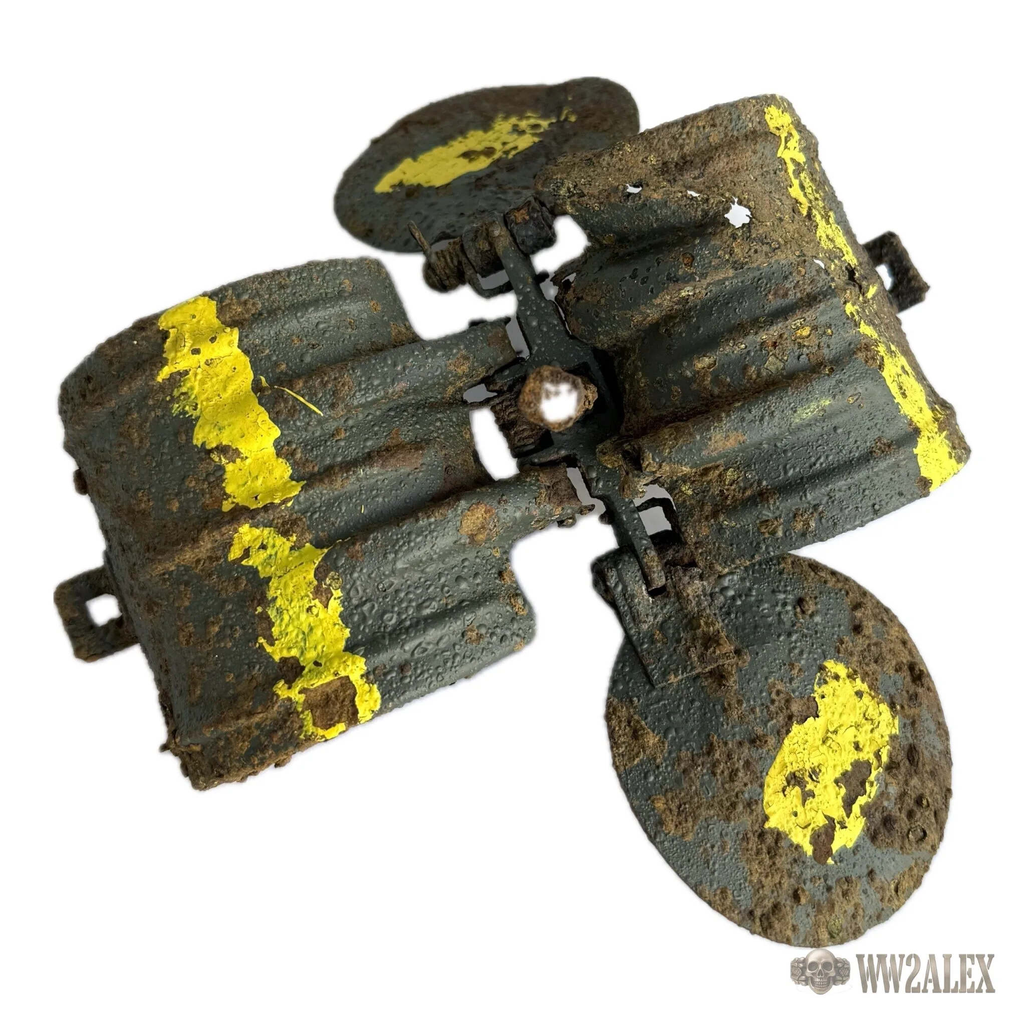 Original German SD-2 Butterfly Mine Wings (Inert) - photograph 2