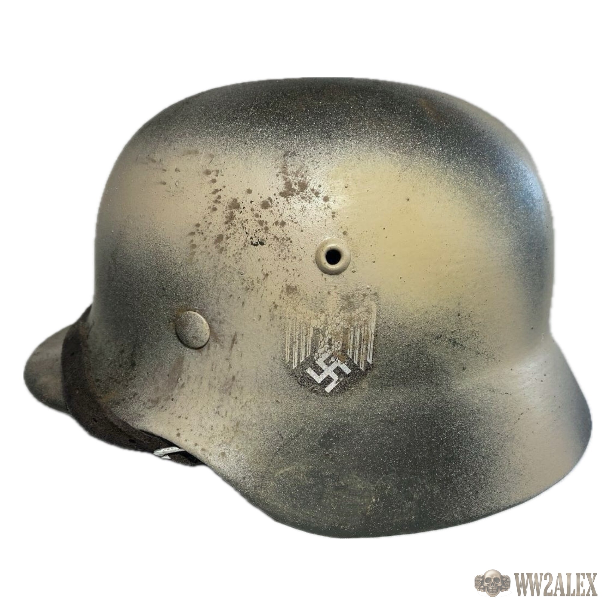 Refurbished M35 double-decal helmet, Normandy-style camouflage – side view with decal