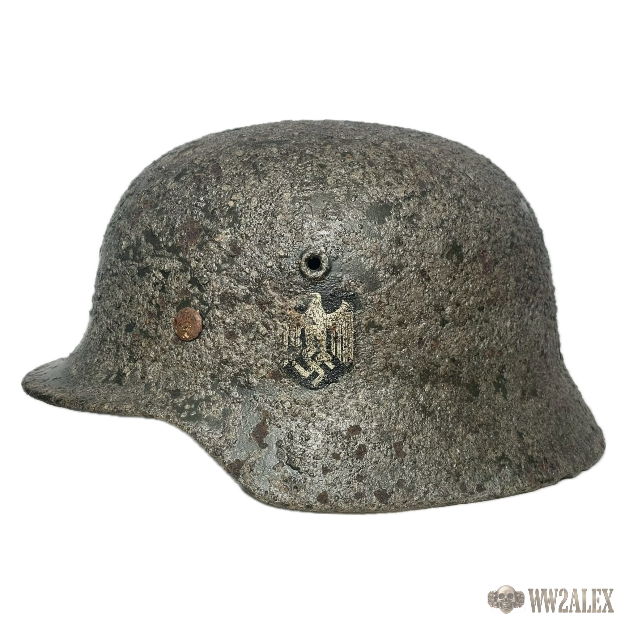 German M40 helmet with original decal – same side, angled