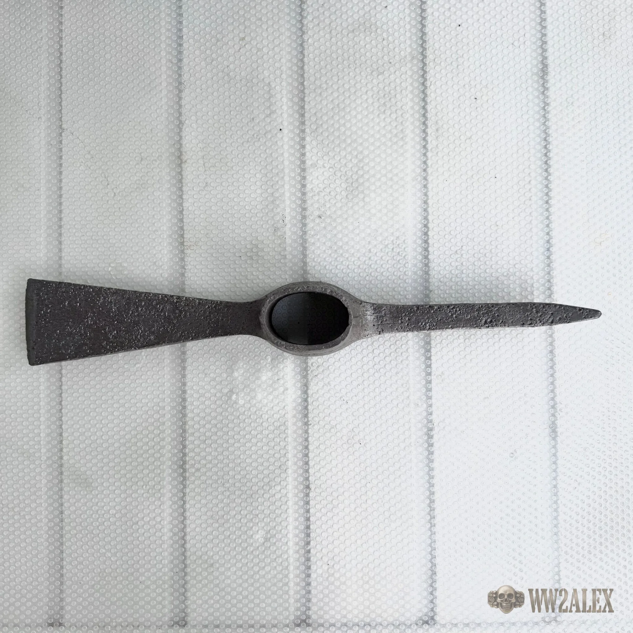 Original German Pickaxe, Dated 1937 - photograph 4