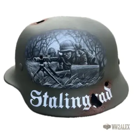 Restored M40 helmet with hand-painted artwork, Orlovka find – artwork side