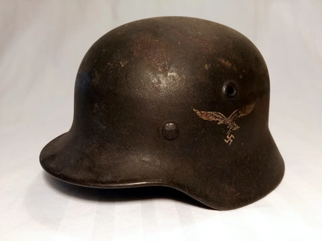 German M40 steel helmet with Luftwaffe decal
