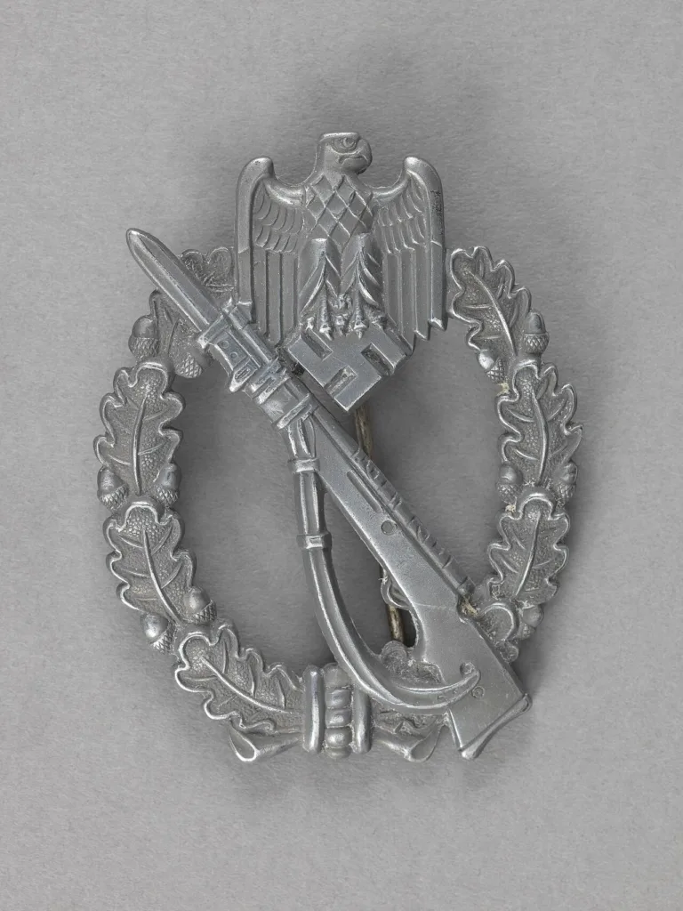 Infantry Assault Badge in silver