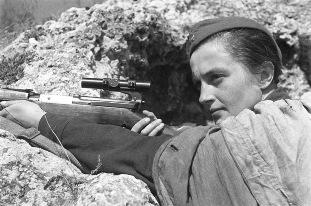 Sniper Lyudmila Pavlichenko with her rifle