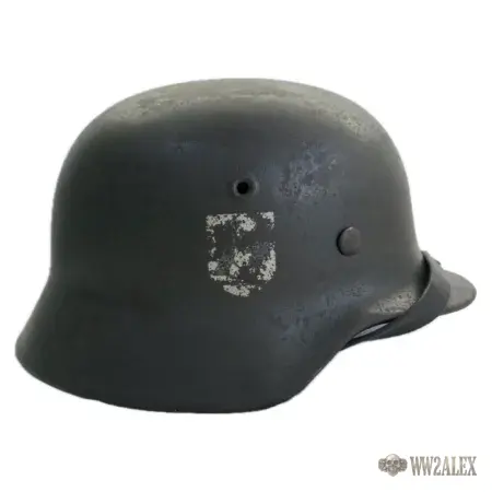 ORIGINAL GERMAN WW2 M40 HELMET - 5th SS DIVISION "WIKING"